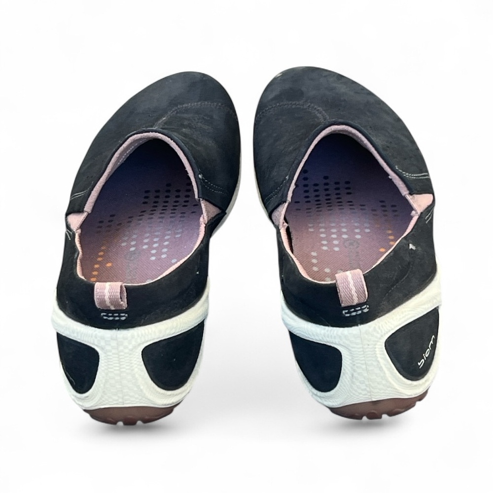 Ecco Women's Biom Black Leather Slip-On Shoes - Picture 4 of 8
